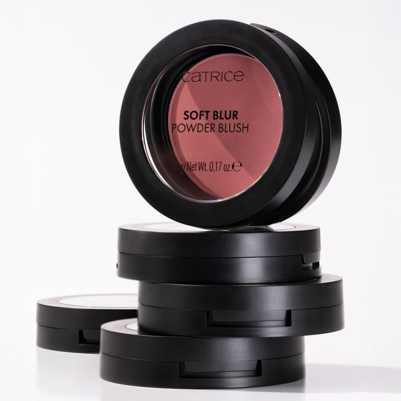 Catrice Soft Blur Powder Blush | Velvety Matte Finish, Lightweight Formula | Buildable Color | Vegan & Cruelty Free (040 | Pink Positive)