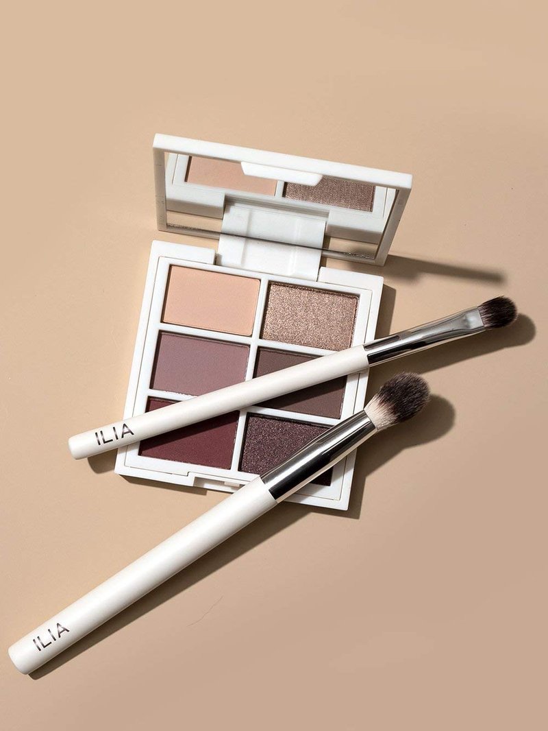ILIA Shadow Brush - Flat Tapered Head with Vegan Bristles for Perfect Eyeshadow Application | Eco-Friendly Design