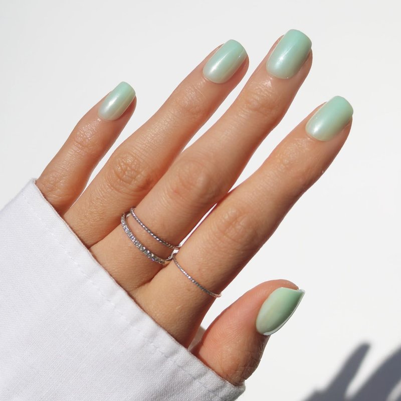 Glamnetic Press On Nails - Mint Green Glazed Short Squoval | 30 Nail Kit with Glue, 15 Sizes Available