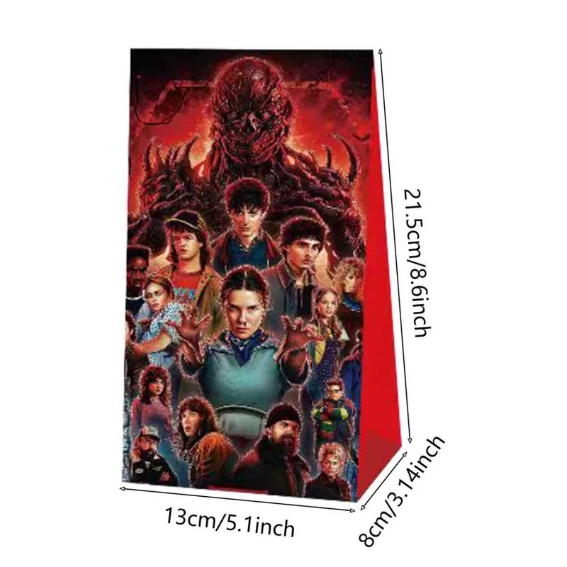 12 PCS of Stranger -themed party gift bags. Made of kraft paper and equipped with handles, they are perfect for holding candies, snacks, etc. They are suitable for various festivals and birthday parties.