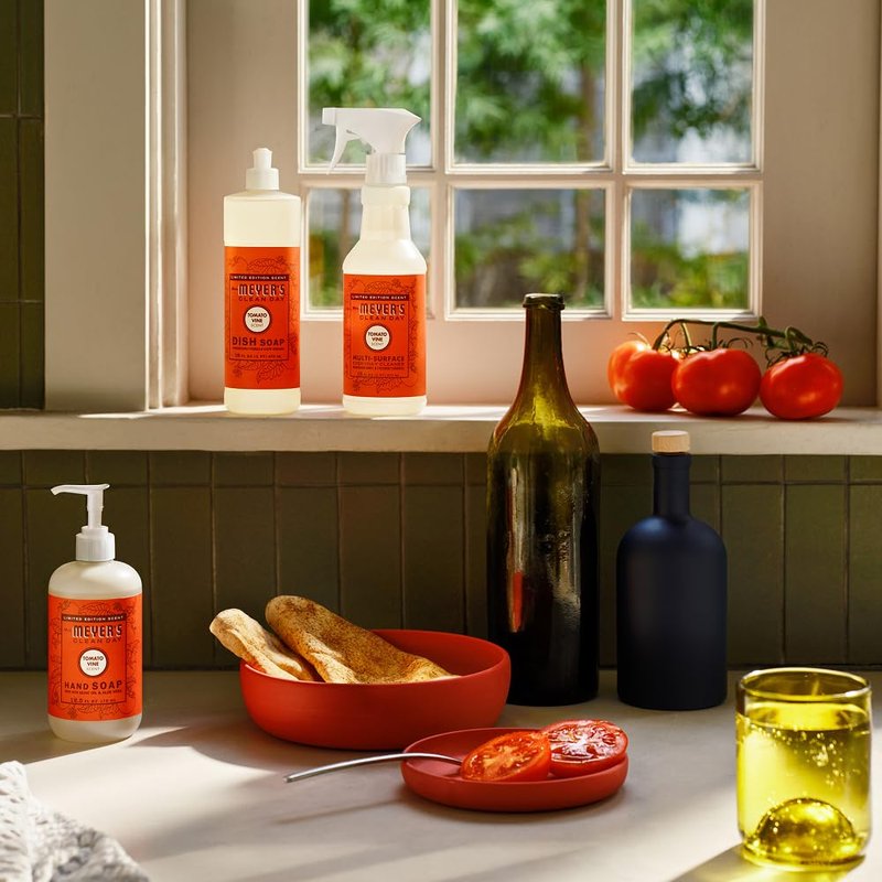 MRS. MEYER'S CLEAN DAY Hand Soap, Tomato Vine Scent, 12.5 Fl Oz Bottle