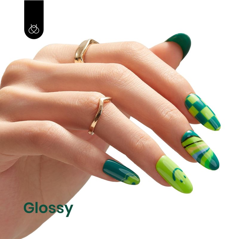 Beetles Green Gel Nail Polish 1 Pcs 15ml Emerald Green Gel Polish Soak Off Uv LED Summer Nails Lamp Needed Day Nails Art Manicure Salon DIY Home 0.51Oz