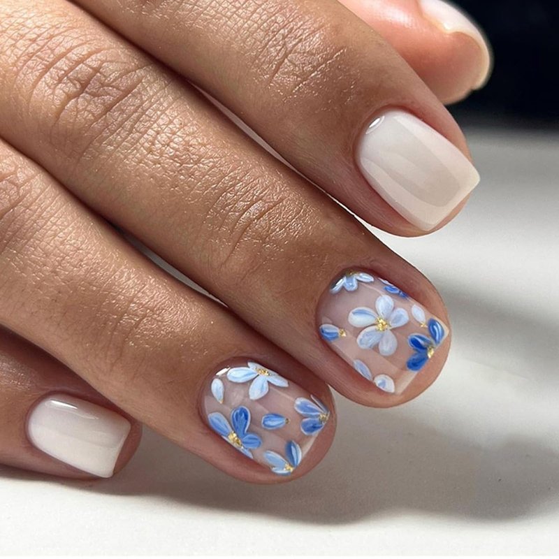 Short Square Press-On Nails - Glossy White Acrylic Nail Art Kit with Floral Designs | 24 Pcs Full Cover