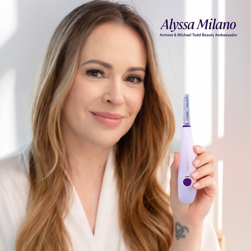 Michael Todd Beauty Sonicsmooth Dermaplane Razor - Women's Face & Eyebrow Trimmer | 8 Weeks of Blades