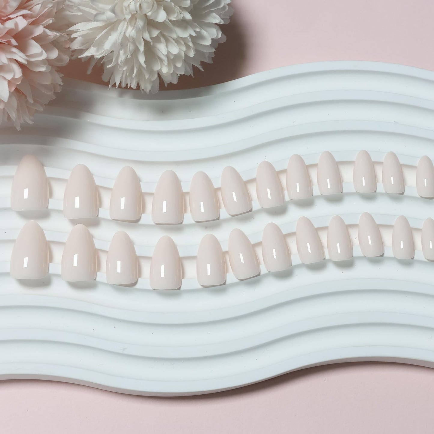 YOSOMMK Milky White Acrylic Press on Nails Short Almond Shaped Acrylic Fake Nails Press ons with Glue Glossy Cover Artificial Short Glue on Nail for Women 30PCS Only One Color Stick on False Nail
