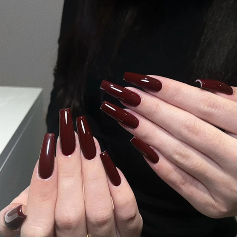 COSMOO 15ml Dark Red Quick Dry Nail Polish, Brown Red Chip-Resistant Nail Lacquer for Nail Art