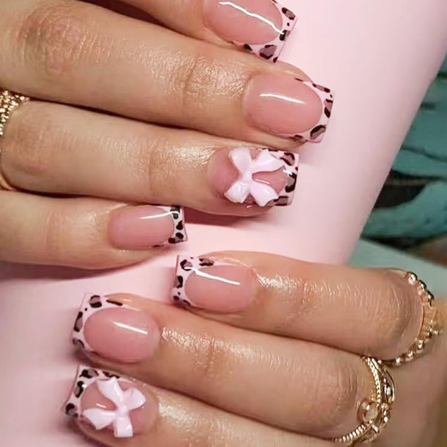 Skiennix Reusable Press-On Nails - 144 Pcs in 12 Sizes & 6 Styles | Cute Bow Design