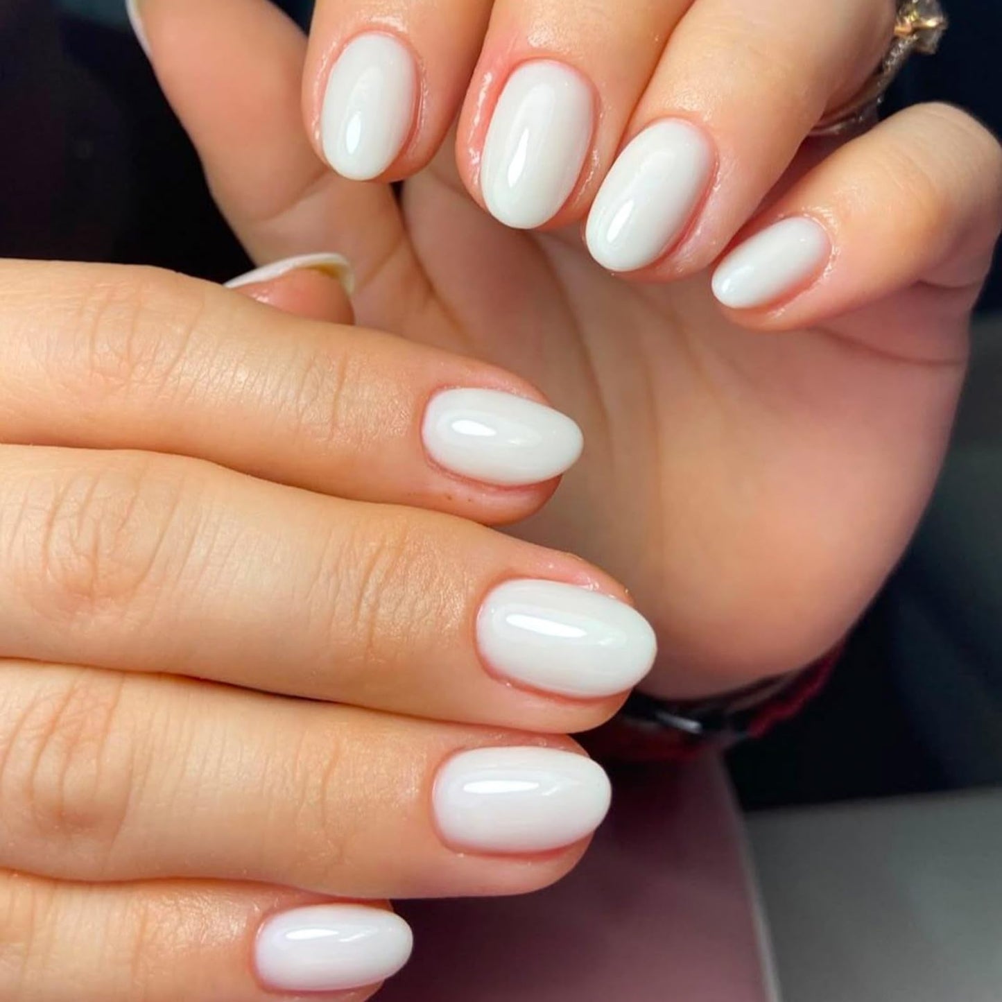 White Solid Color Press On Nails Short Almond Fake Nails Glossy Full Cover Stick On Nail for Women Manicure 32Pcs