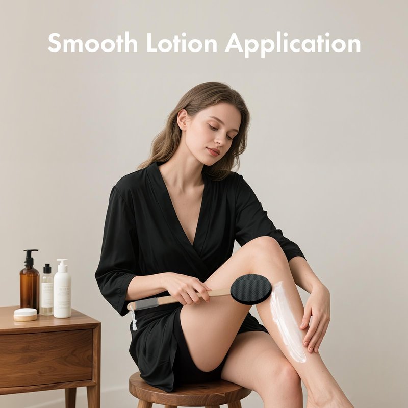 AmazerBath Lotion Applicator for Back, Feet, 4 Replacement Pads with 17" Curved Handle, Back Sunscreen Applicator for Kids, Elderly, Women, Apply Skin Cream Medicine Moisturizer Tanner, Black