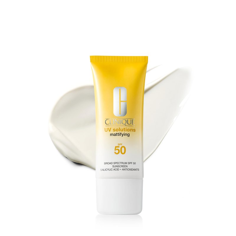 Clinique UV Solutions Mattifying Sunscreen Broad Spectrum SPF 50 With Salicylic Acid + Antioxidants | Control Excess Shine | No White Cast | Safe For Sensitive Skin, 1.3 Fl Oz