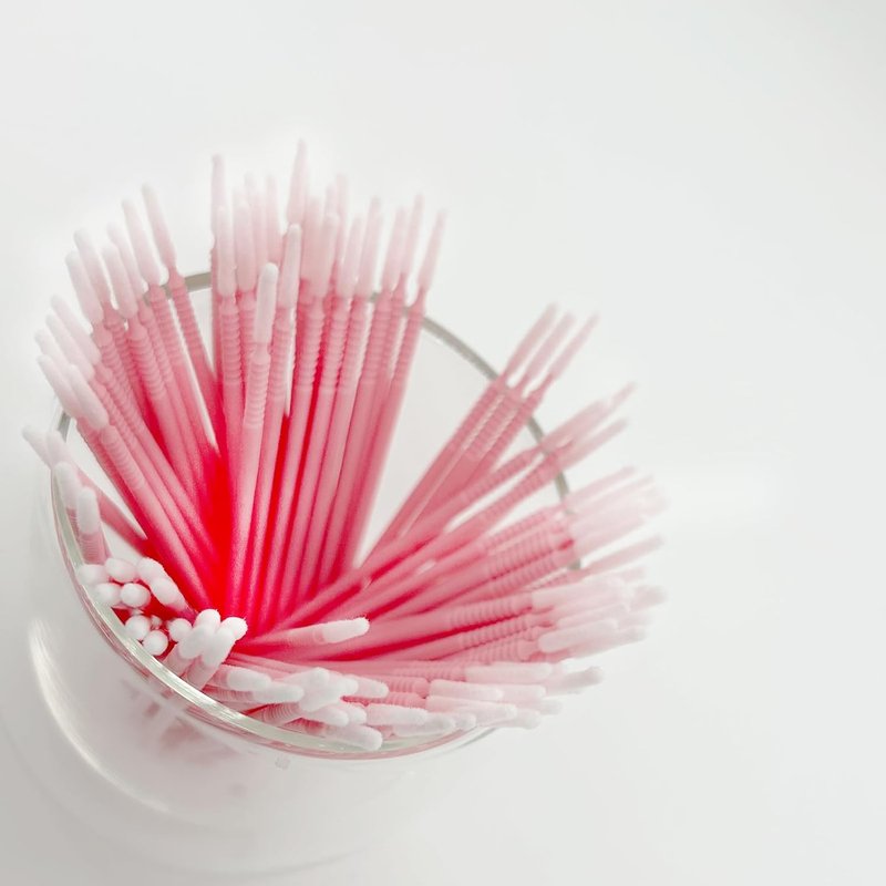 i-Laesh 200 pcs Microswabs for Eyelash Extensions - Long-tip Microbrush Applicators for Precision Eyelash Extensions - Ideal for Eye, Dental, and Personal Care - D-PINK (Pro Grip - Replacement)