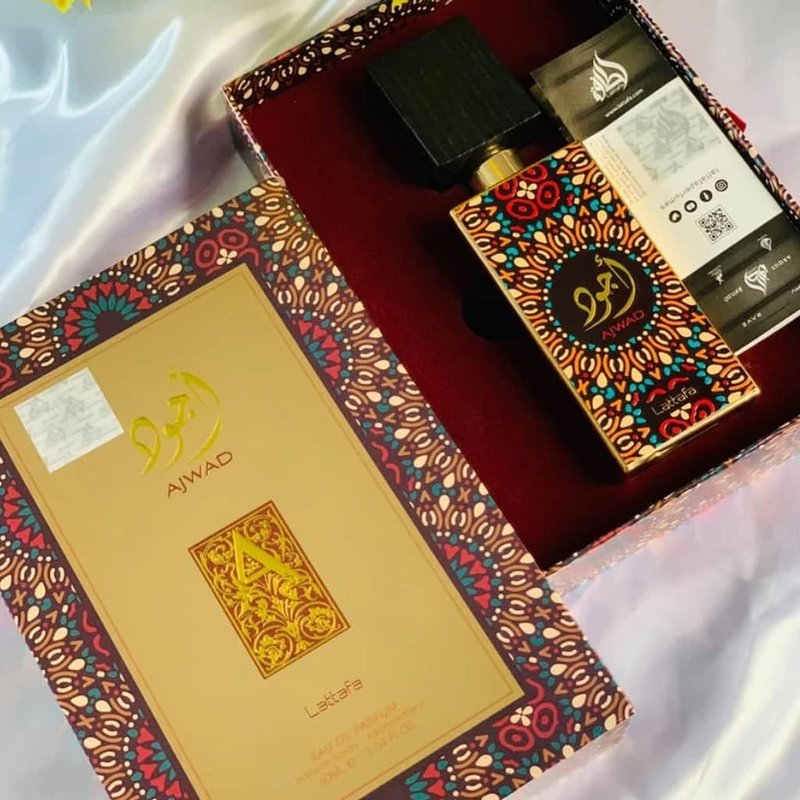 Lattafa Ajwad Eau de Parfum Spray | Long-Lasting Rose, Fruity, Vanilla Fragrance for Unisex - 2.0 oz / 60 ml