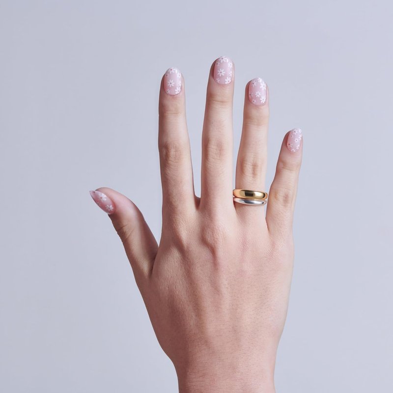Kiss Core Press On Nails - 'Friendship' Pink Short Round Shape | 32 Nails, Glue & Manicure Kit Included