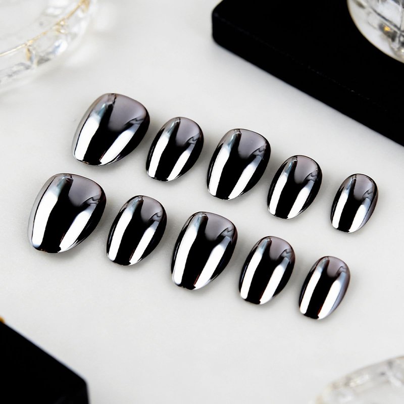 Black Press On Nails Short Almond Fake Nails Chrome False Nail With Design Solid Color False Nails Full Cover Acrylic Glossy Artificial Stick On Nail For Women Manicure Art 32pcs
