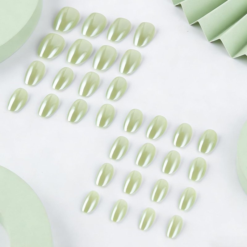 Skiennix 32Pcs Green Press-On Nails - Chrome Short Oval Full Cover Glossy Reusable Artificial Nails