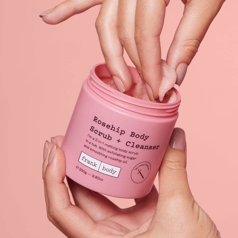 frank body Rosehip Body Scrub & Cleanser | Fades Marks & Softens Skin |Exfoliating Body Scrub | With Rosehip Oil, Coffee Seed Extract & Lavender Oil | Vegan & Cruelty Free | 250g / 8.82 oz