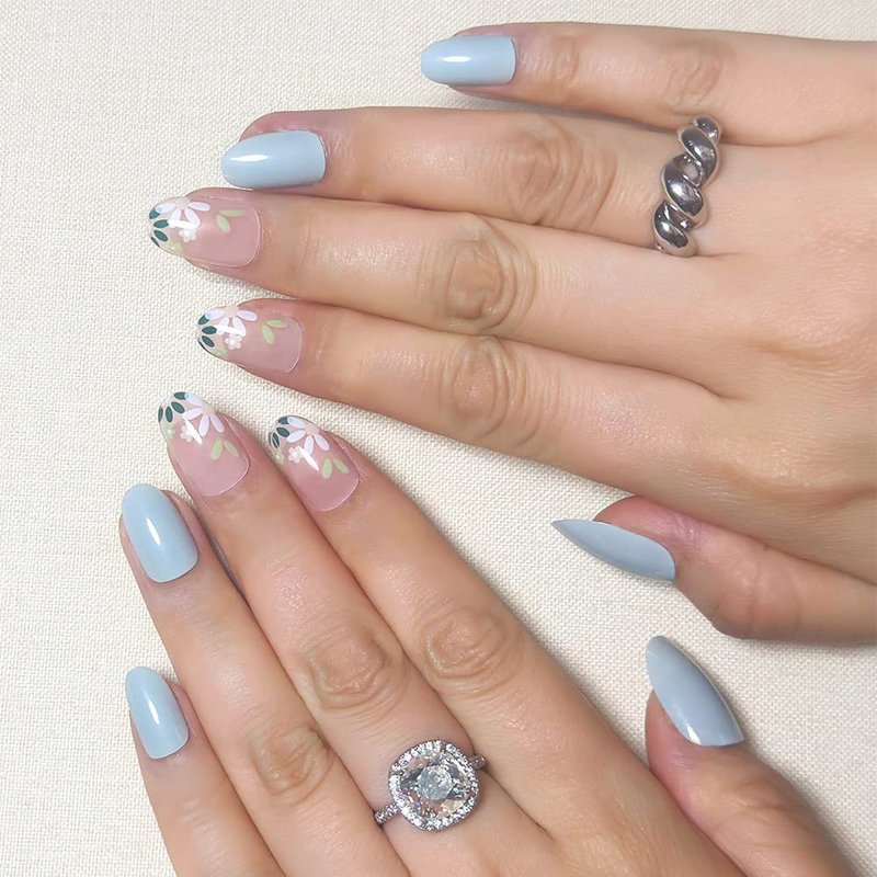 Lucoffeoi Press-On Nails Set - 24 Medium Almond & Square Fake Nails with Glue & Adhesive Tabs