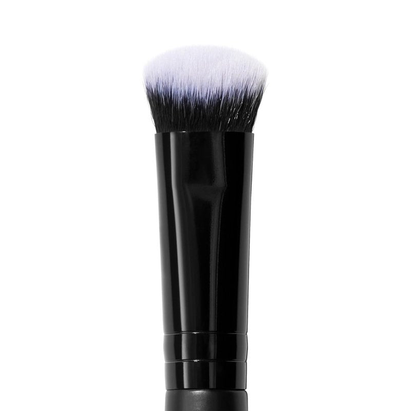 e.l.f. Tap & Blend Concealer Brush - Precision Tip for Blemish Coverage | Vegan & Cruelty-Free