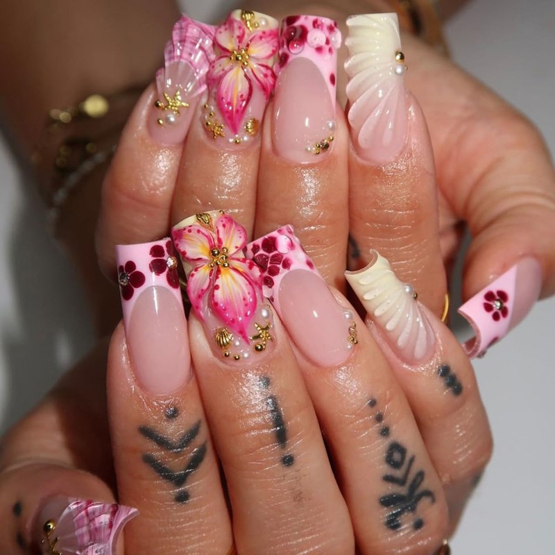 24Pcs Spring Summer Press on Nails Long Square Fake Nails 3D Pink Flower with Rhinestones Designs Gold Starfish Seashell Beach Glue on Nails Acrylic French Tip False Nails Stick on Nail for Women