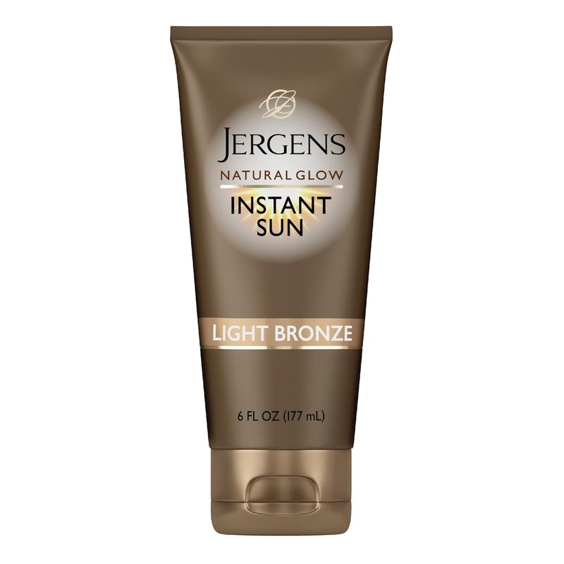 Jergens Natural Glow Tanning Moisturizer - Lightweight Sunless Bronzer for Natural Color | Light Bronze, 6 Oz