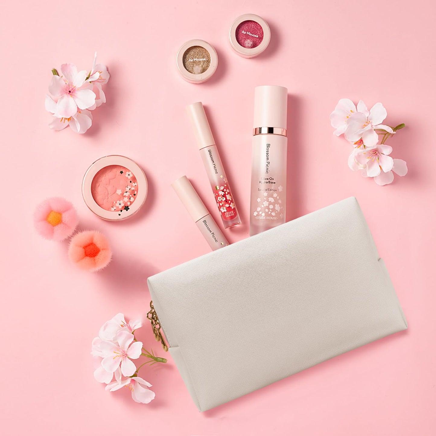 SMONT Makeup Bag for Women, PU Leather Cosmetic Pouch Skincare Make Up Beauty Bag Waterproof Beige