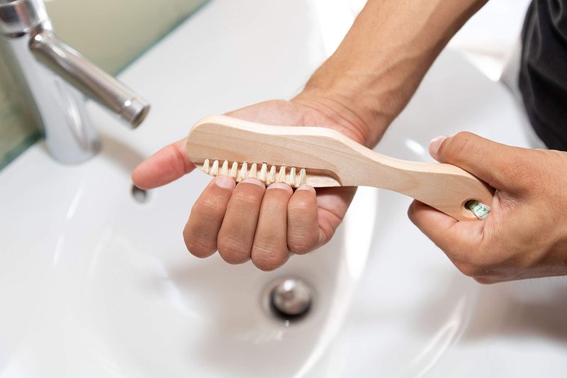 GranNaturals Wooden Nail Brush - Nail Cleaner Tool for Fingernail, Toenail - Dry Clean Scrubber with Thick Bristles and Wood Handle - Manicure and Pedicure Supplies for Gardeners, Mechanics, Salon