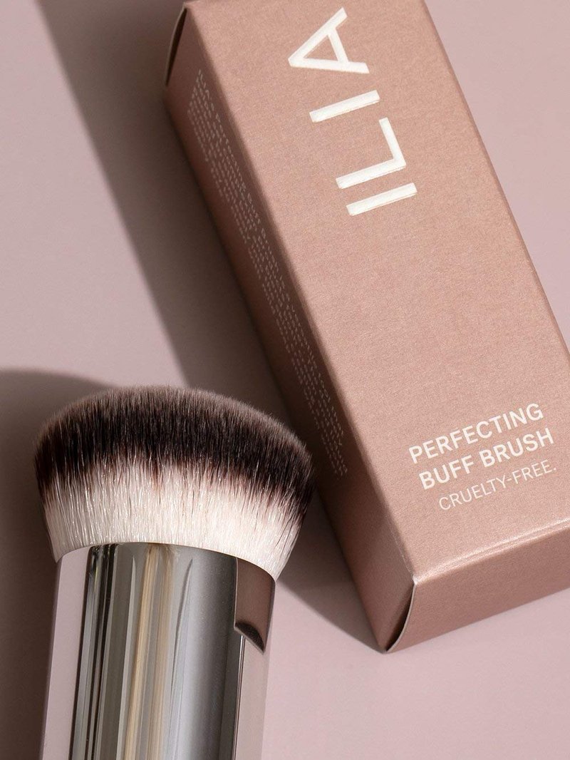 ILIA Perfecting Buff Brush - Versatile Vegan Brush for Cream & Liquid Products | Soft Bristles for Smooth Finish