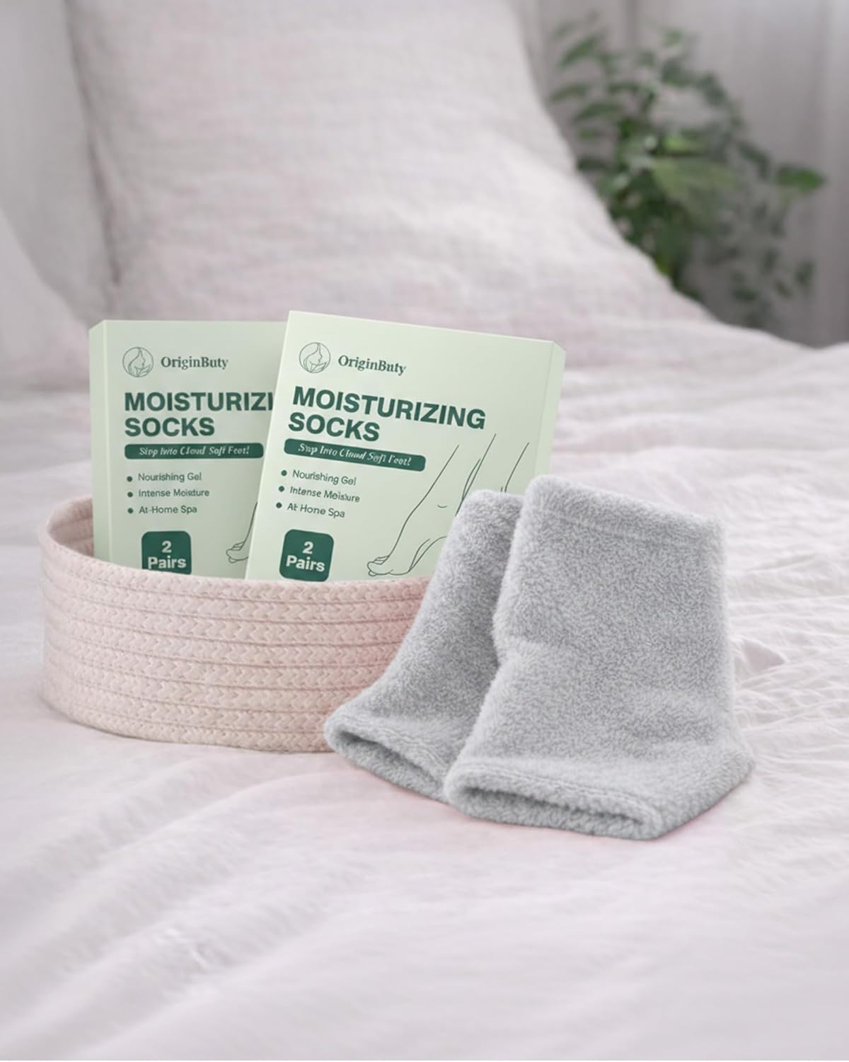 Skiennix Moisturizing Socks for Women - Deeply Hydrating Gel Socks for Dry, Cracked Heels | Size 9-11, Heel Gray