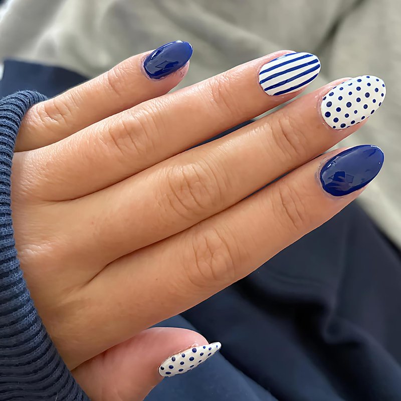 Polka Dot Press On Nails Almond Short Fake Nails Blue White False Nails With Polka Dot Designs Acrylic Nails Full Cover Glue On Nails Artificial Glossy Stick On Nails For Women Nail Manicure