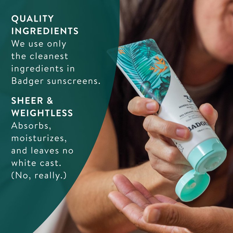 Badger Mineral Daily Sunscreen with Zinc Oxide, SPF 30, Lightweight & Easy to Apply w/No White Cast, Moisturizing Organic Sunscreen, Reef Safe, Vegan, Unscented, 4 fl oz