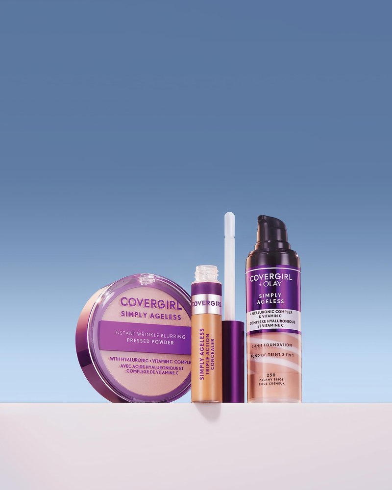 Covergirl Simply Ageless Instant Wrinkle Blurring Pressed Powder, Natural Beige, 0.39 Oz.