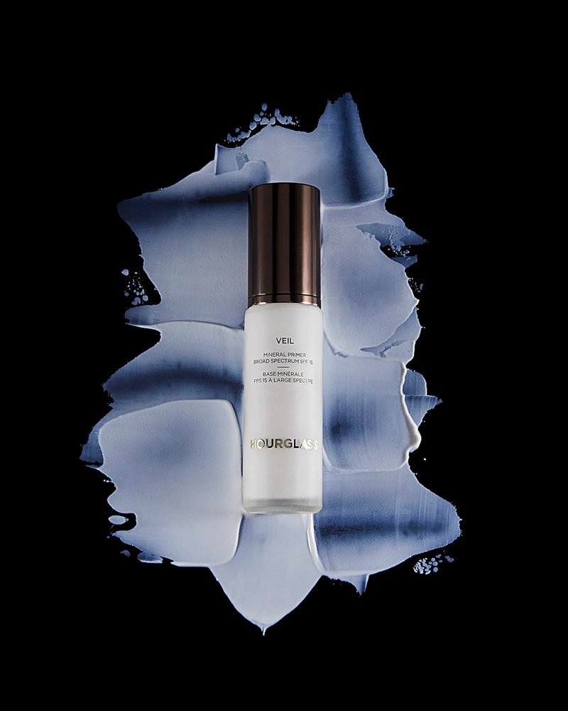 Hourglass Veil Mineral Primer - Oil-Free Face Primer for Smooth Skin, Minimizes Pores & Redness | SPF 15