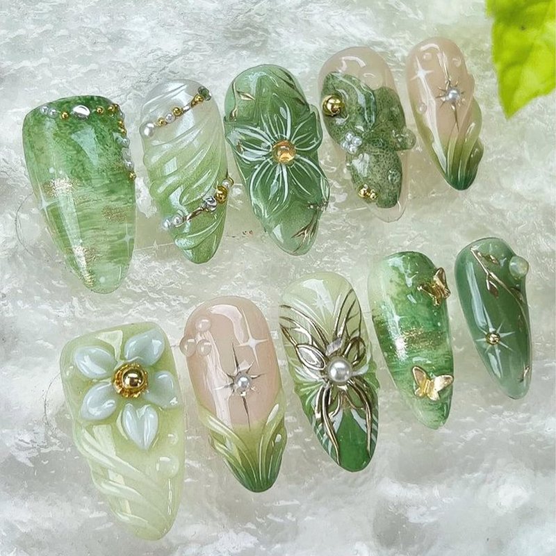 Skiennix 30pcs Green Press-On Nails - Medium Almond Shape with 3D Floral & Rhinestone Design