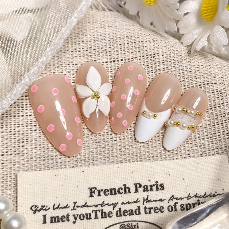 French Tip Press-On Nails - 30 Pcs Long Almond Design with 3D Flowers & Pearls | Glossy Stiletto for Spring Summer Manicure