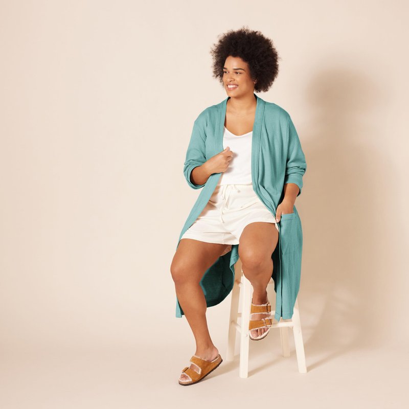 Amazon Essentials Women's Lightweight Waffle Mid-Length Robe, Teal Blue, Medium