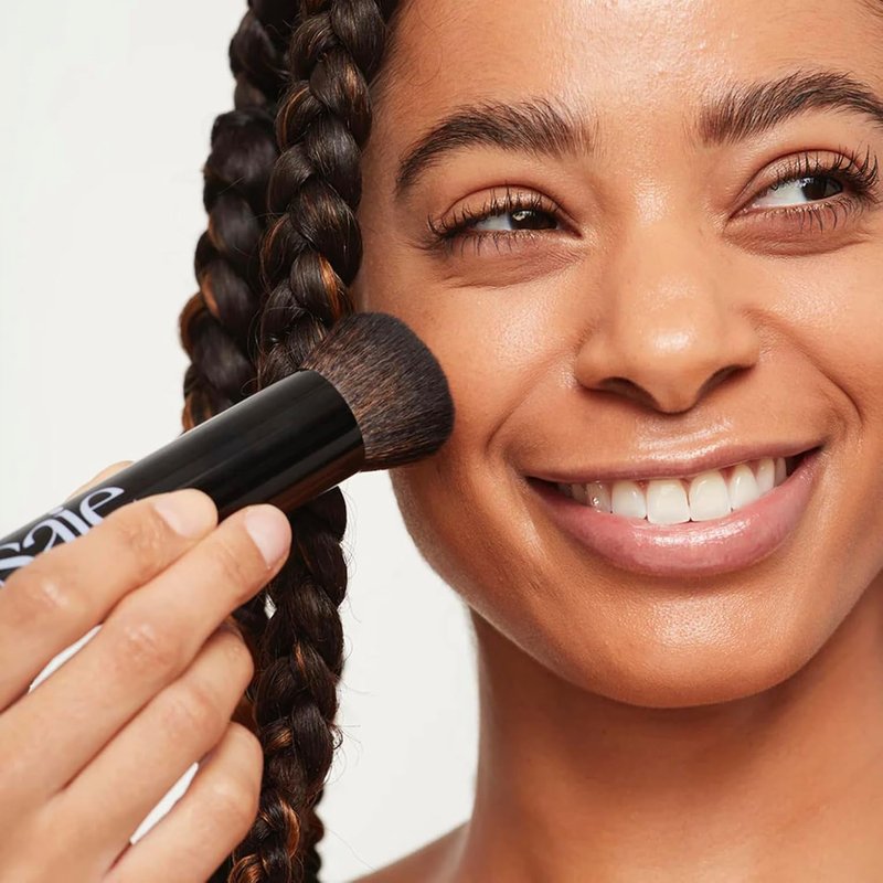 Saie The Base Foundation Brush - Ultra-Soft Liquid Makeup Brush with Cruelty-Free Synthetic Bristles | Perfect for Foundation & Cream Bronzers