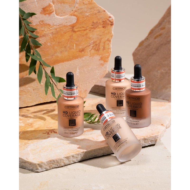 Catrice | HD Liquid Coverage Foundation | 24H Wear, Matte Finish, High Coverage, Waterproof Formula with Niacinamide | Vegan & Cruelty Free (010 | Light Beige)