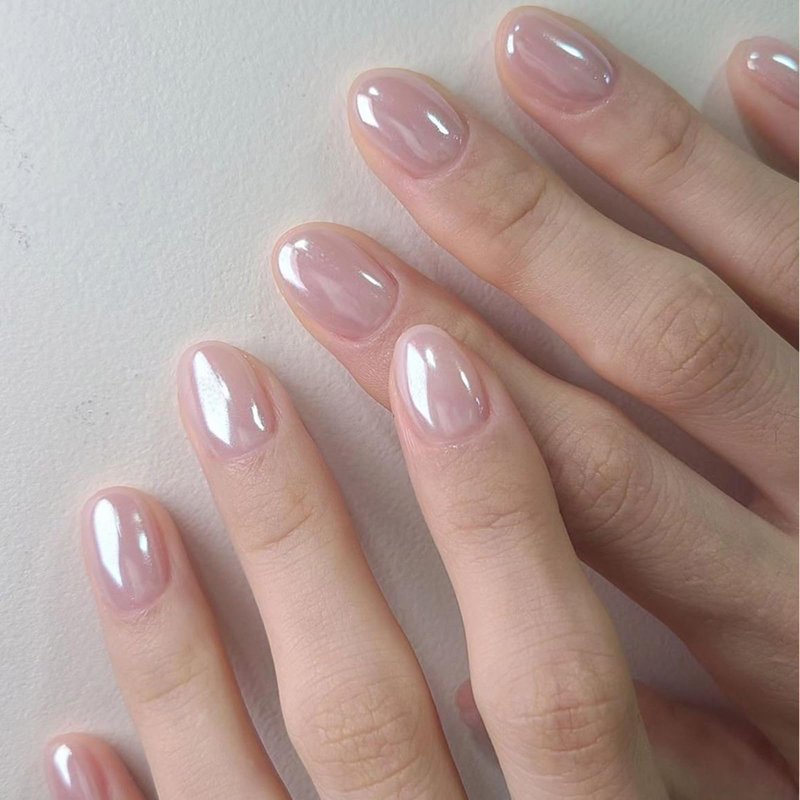 32pcs Almond Press On Nails Short Fake Nails Nude Pink False Nails With Chrome Design Full Cover Artificial Glossy Cute Acrylic Nail Mirror Metal Stick On Nail For Women