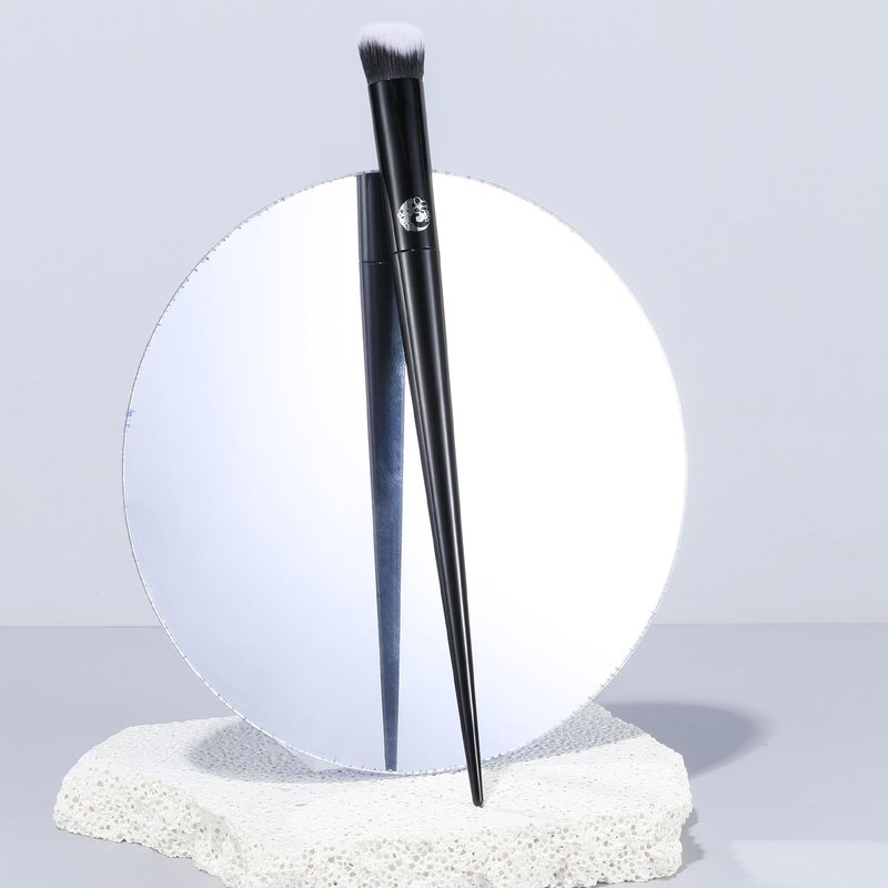 ENERGY Concealer Brush– Angled Synthetic Bristles for Seamless Under Eye Coverage, Spot Blemish Corrector, Nose Contours,Precision Makeup Brush for Liquid Cream Concealer Application