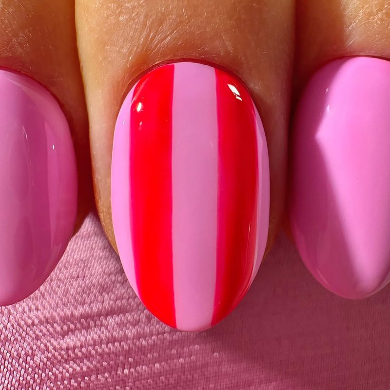Almond Fake Nails Short Press On Nails Rose Pink Acrylic Nails Press Ons Full Cover False Nails With Glossy Stripe Designs Artificial Glue On Nail Reuseable Short Stick On Nail For Women