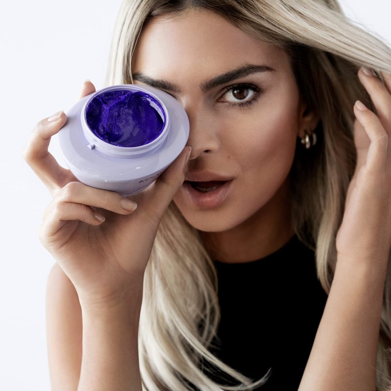 Kerastase Blond Absolu Ultra-Violet Purple Hair Mask For Lightened, Highlighted and Grey Hair - Neutralizes Brassy and Yellow Undertones With Hyaluronic Acid, 6.8 Fl Oz