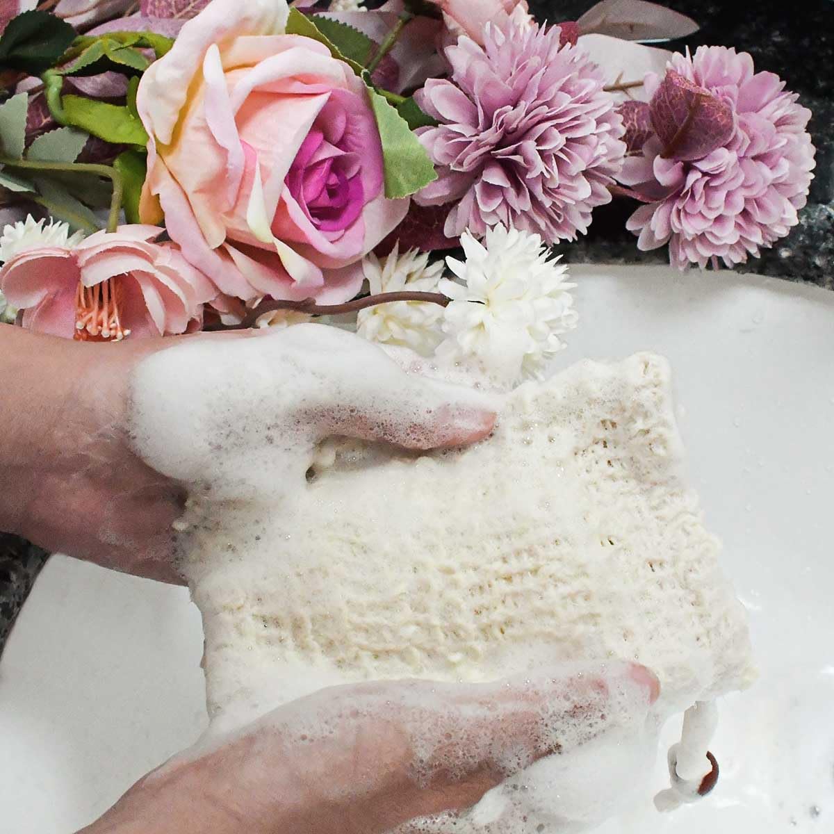 5 Pack Soap Saver Bag Exfoliating Soap Saver Pouch Shower Soap Bag Mesh Bar Natural Sisal Exfoliating Soap Pouch for Bath and Shower Soap Bags with Drawstring Plastic-free Foaming and Drying Soap Bag
