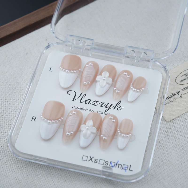 Handmade Press On Nails – Short Almond False Nails for Women, Reusable Acrylic White French Tip with Pearl & 3D Flowers Design – Salon Quality Fake Nails (M-10PCS）