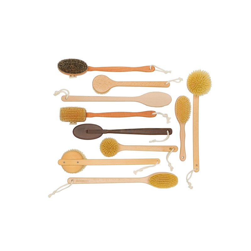 REDECKER Extra Long Beechwood Bath Brush - Natural Pig Bristle Body Brush for Showering, Back Scrubbing, Exfoliating, Dry Brushing and Lymphatic Drainage - Perfect for Hard-to-Reach Areas