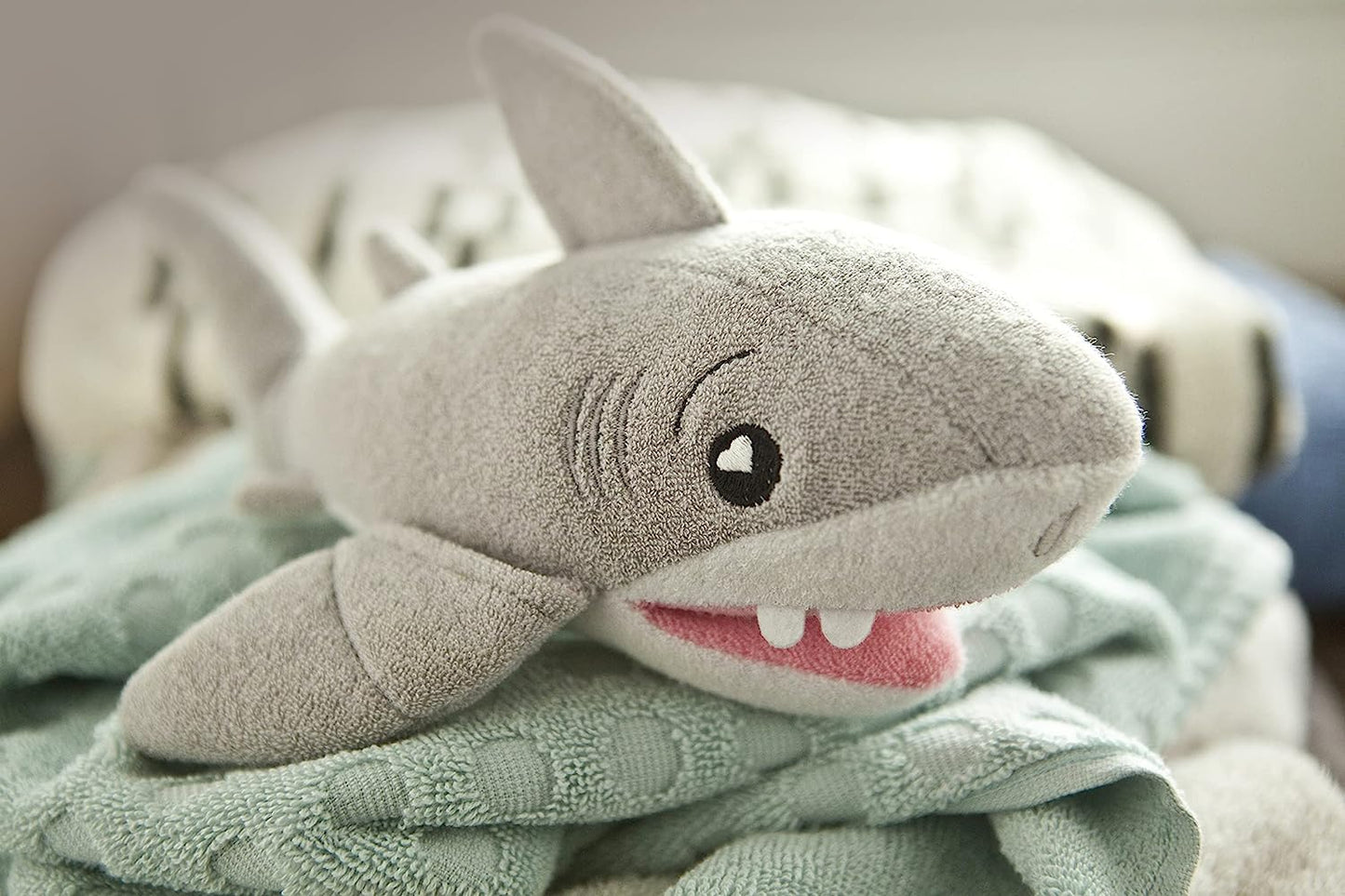 SoapSox Kids Exfoliating Bath Scrub (Tank the Shark) - Soft Animal Toy Wash Cloth Sponge with Soap Pocket Insert - Fun Loofah Characters for Babies, Kids and Children