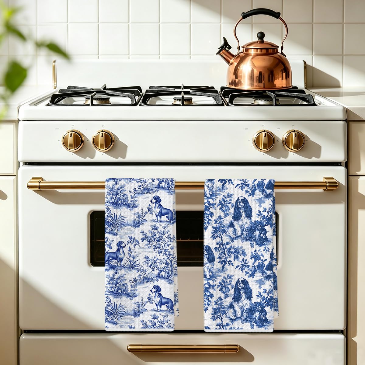 2 Pcs Chinoiserie Cavalier King Charles Spaniel Kitchen Towels 14x24 Inch, Blue and White Floral Dachshund Decorative Dish Tea Towels, Grand Millenial Botanical Dog Hand Towels for Kitchen Bathroom