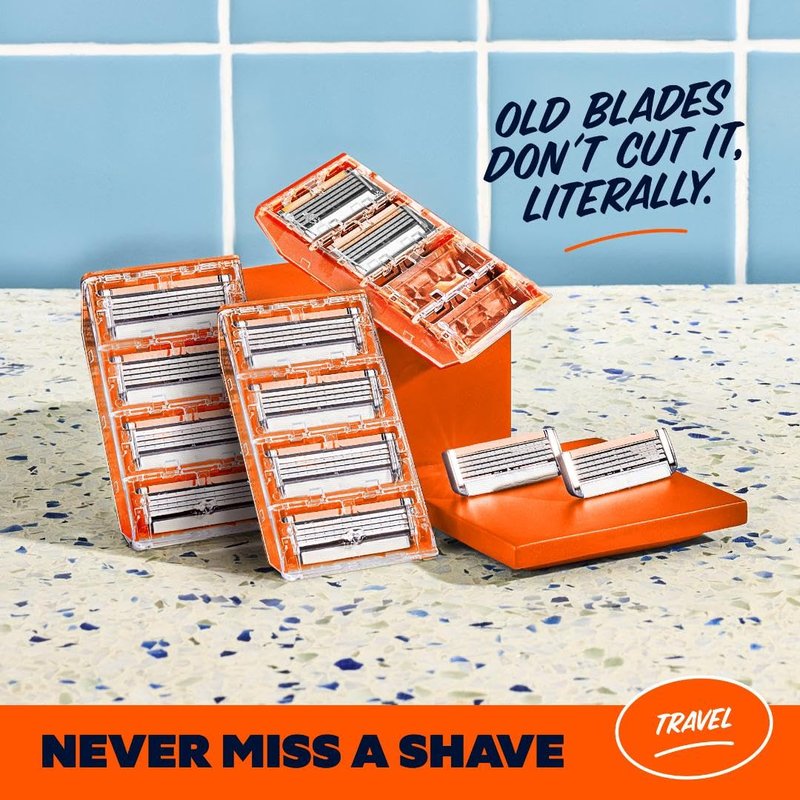Dollar Shave Club | Travel Shave Set | 4 Swift Rinse Refill Cartridges, 1 Handle (Black), 1 Razor Cover