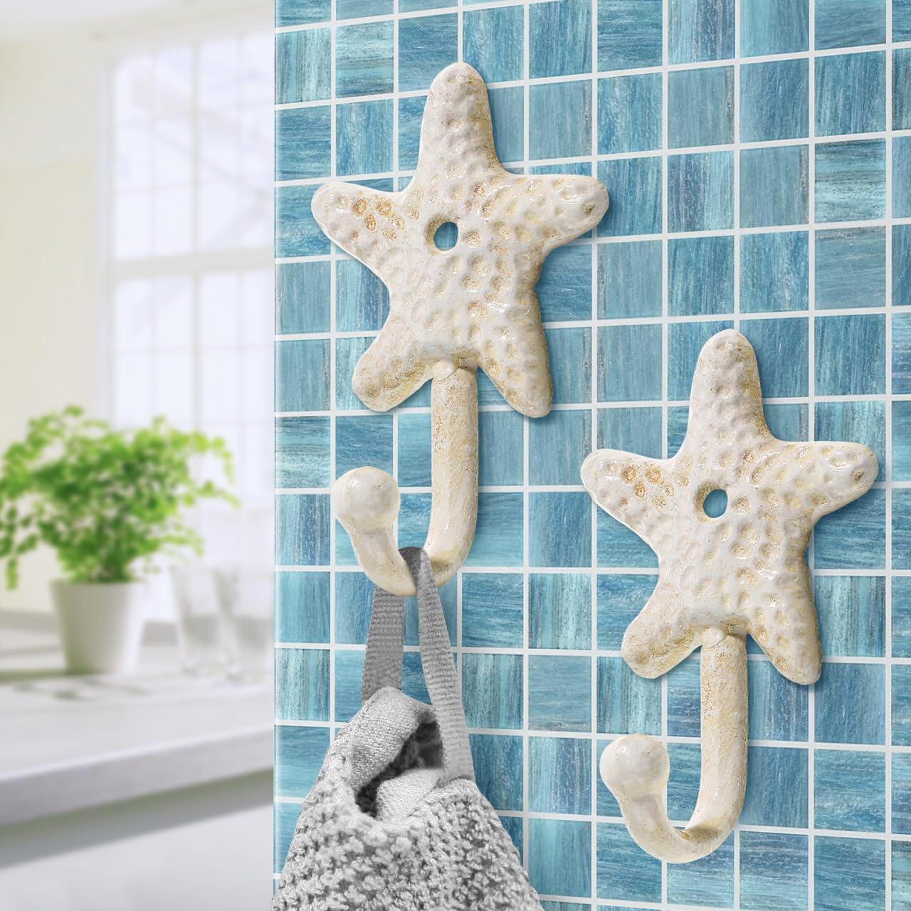 TOPBATHY 3pcs Decorative Hooks for Hanging, Cast Iron Star Fish Beach Themed Wall Hooks, Retro Coastal Wall Hanger Towel Holder for Bathrooms Kitchen Bedroom Hotel Pool Coats