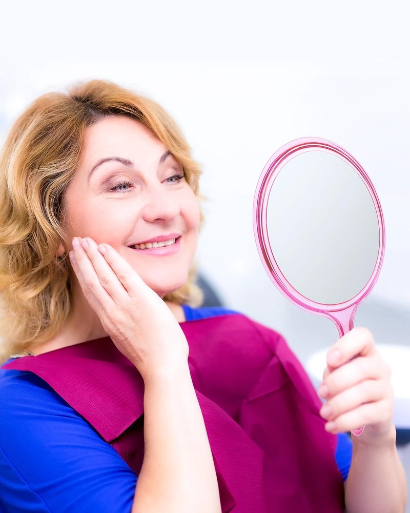 Macaki Handheld Mirror with Handle, 10.5 x 5.7 inches, Double-Sided 1X/5X Magnification Travel Makeup Mirror for Women, Pink