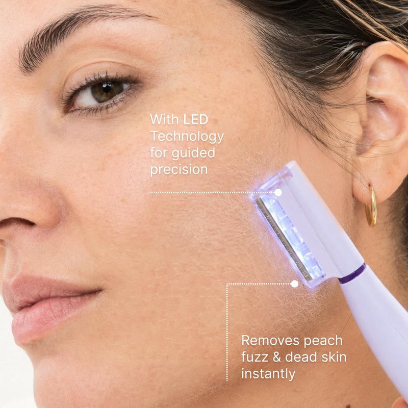 Michael Todd Beauty Sonicsmooth Pro+ Dermaplane Razor for Women Face + Eyebrow Trimmer Dermaplaning System w/LED Light Peach Fuzz Remover -16 Dermaplaning Blades & 2 Microsmooth Exfoliation Tips